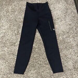 Vuori Black Leggings with Elastic Waistband